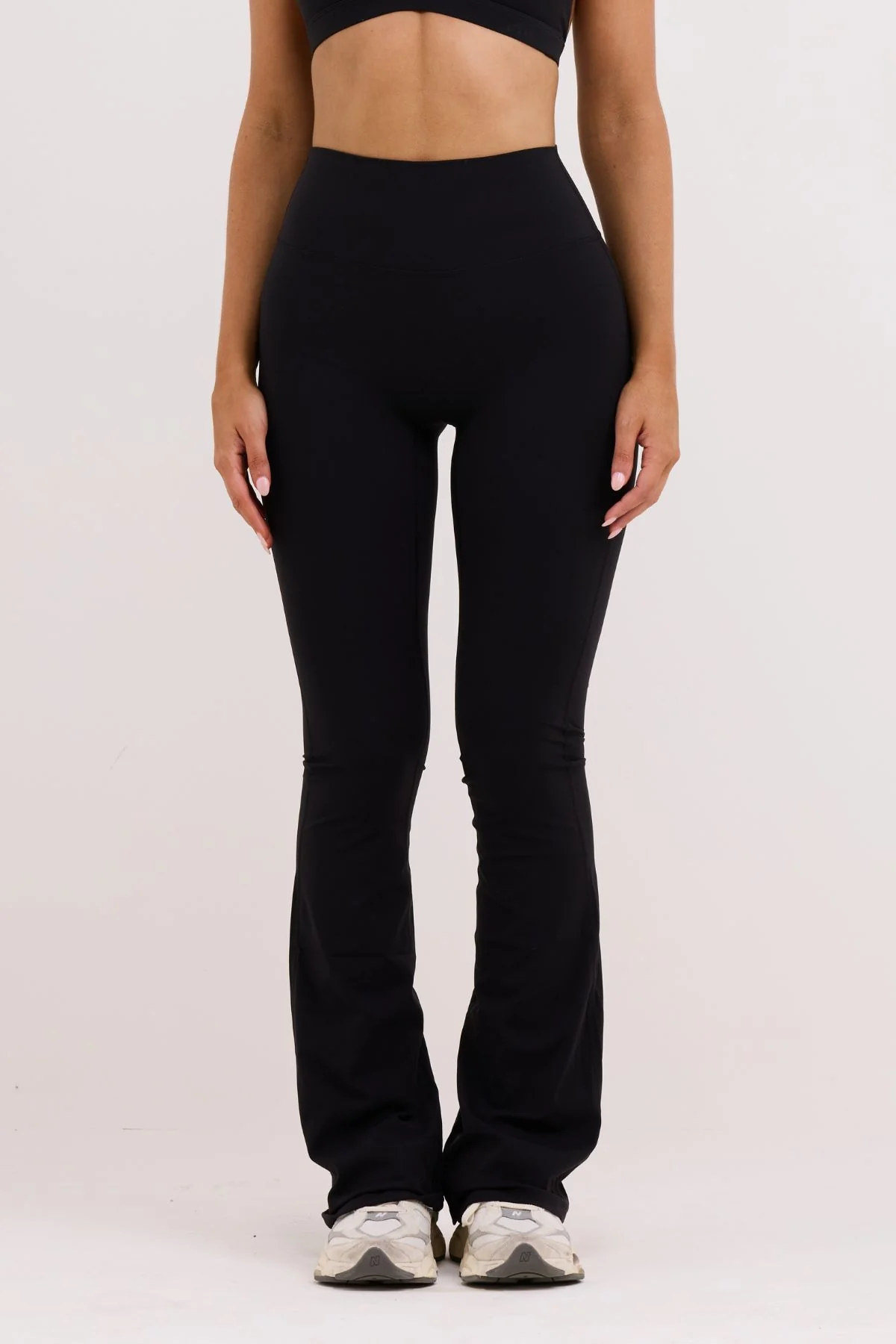 Black Subtle Scrunch Flared Legging
